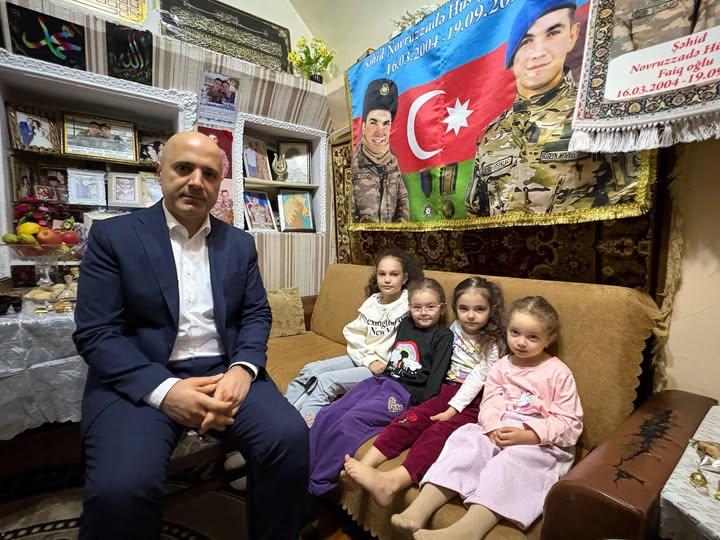Göydəniz Qəhrəmanov şəhid ailələrinin üzvləri ilə görüşüb - FOTO