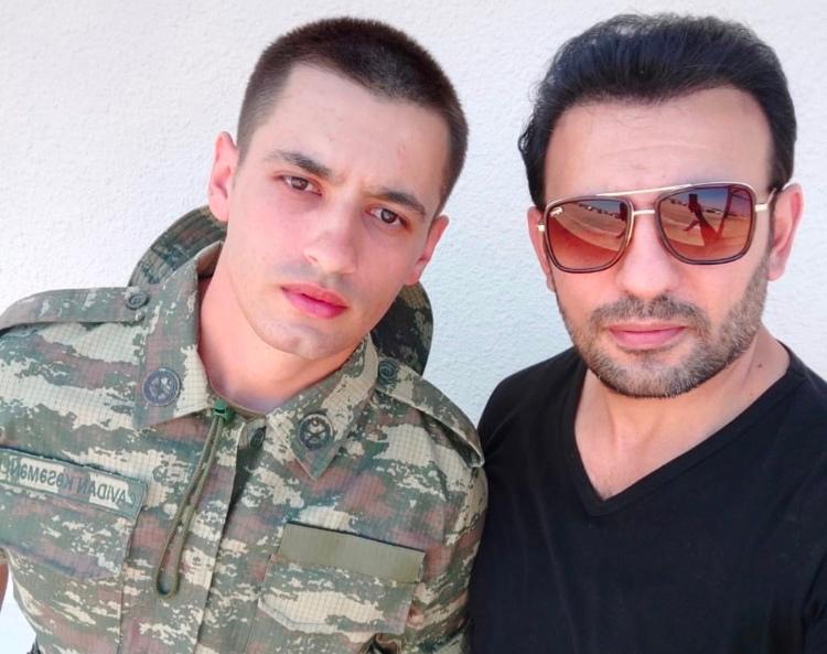 Nüsrət Kəsəmənlinin ailəsindəQALMAQAL
