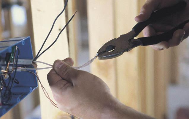 Xankəndidə elektrik cərəyanı 27 yaşlı kişini vuraraq öldürdü