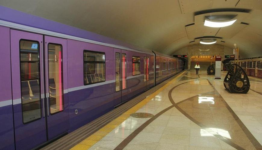 Bakıda içkili halda metroya girib söyüş söyən şəxs CƏZALANDIRILDI