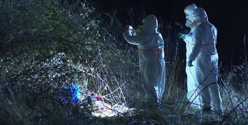 Polis 5 saat ərzində seks kuklasının dəhşətli "qətlini" araşdırdı - FOTOLAR