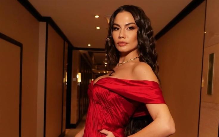 Demet Özdemirin sevgilisi ilə ilk fotosu