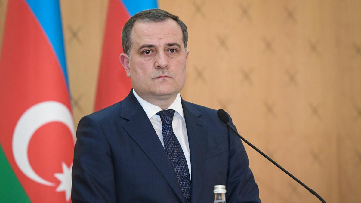 Ceyhun Bayramov BƏƏ-yə getdi