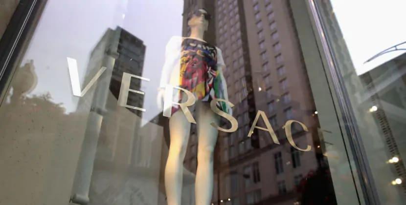 “Prada” “Versace”ni aldı