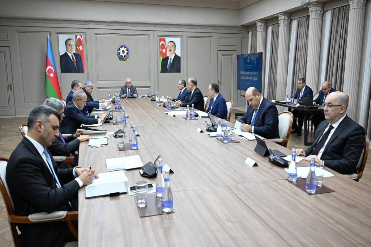 İqtisadi Şuranın iclası olub - Sahil Babayevin təqdimatı dinlənilib - FOTO