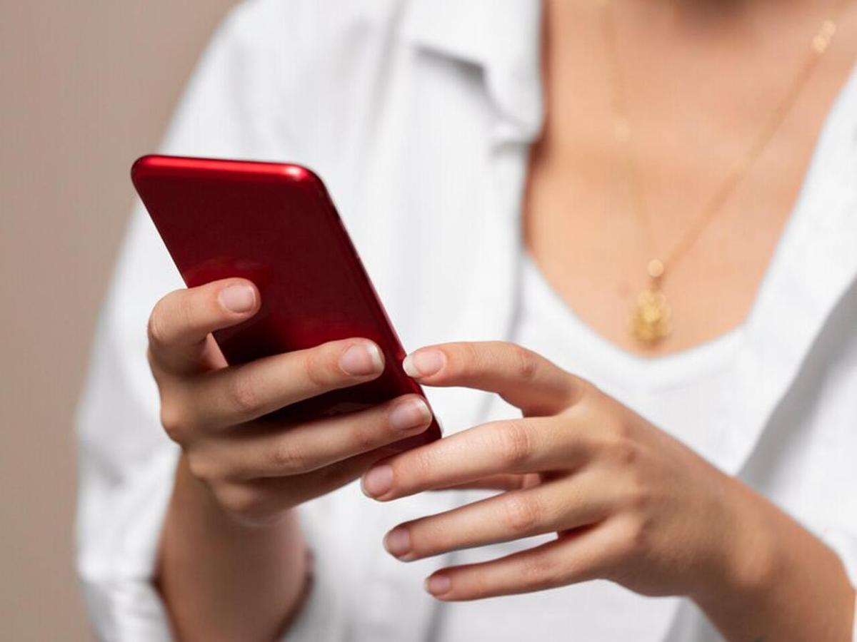 "Whatsapp" qrupundan mesajlar yayıldı, 3 həkimi işdən qovdular - FOTO
