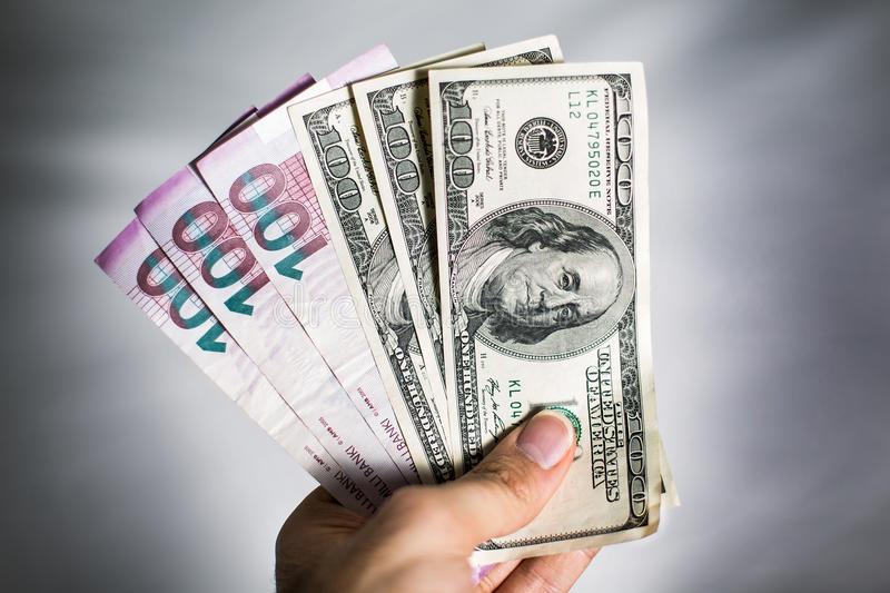 2030-cu ilə qədər dollar manat məzənnəsi dəyişməyəcək - Rəsmi