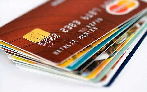Bir həftədə bank kartlarından 300 min manata yaxın pul oğurlanıb