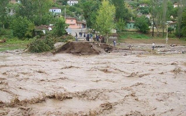 Şabranda çayda batan 2 nəfərin FOTOSU