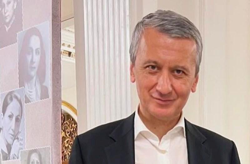 Azər Qasımovun xanımı da işdən çıxdı