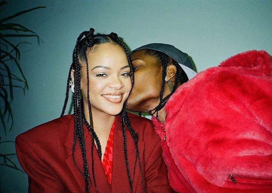 Mahnı yox, üçüncü uşaq gəlir: Rihanna “Met Gala”ya hamilə qatıldı