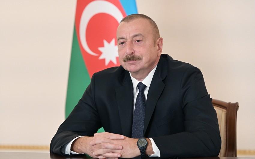 "Gülüstan" sarayında Vyetnam rəsm əsərlərinin sərgisi ilə tanışlıq olub