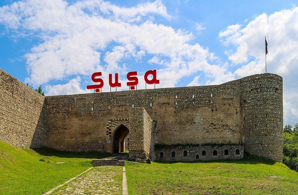 Şuşada inşa ediləcək dördüncü yaşayış kompleksinin təməli qoyuldu