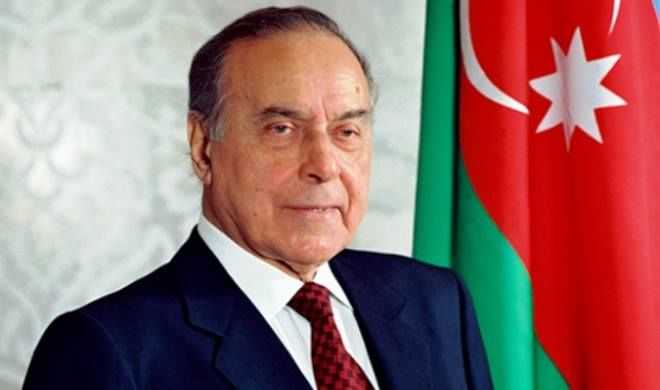 Heydər Əliyev Azərbaycandır! Heydər Əliyev Azərbaycandır!