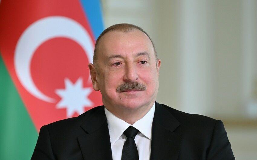 Prezidentin Macarıstan səfərindən görüntülər - VİDEO