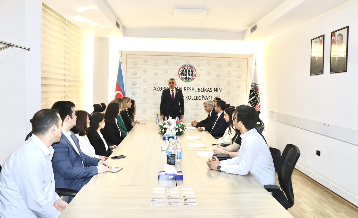 Azərbaycandakı vəkillərin sayı açıqlanıb