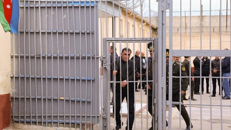 Əfv sərəncamı hansı məhkumlara şamil olunur? - Deputatdan AÇIQLAMA