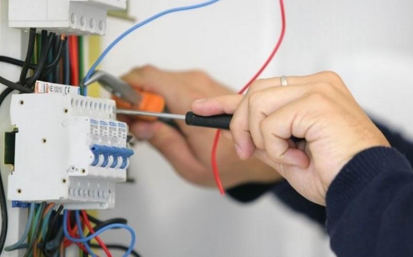 Şəmkirdə 59 yaşlı şəxsi elektrik öldürdü