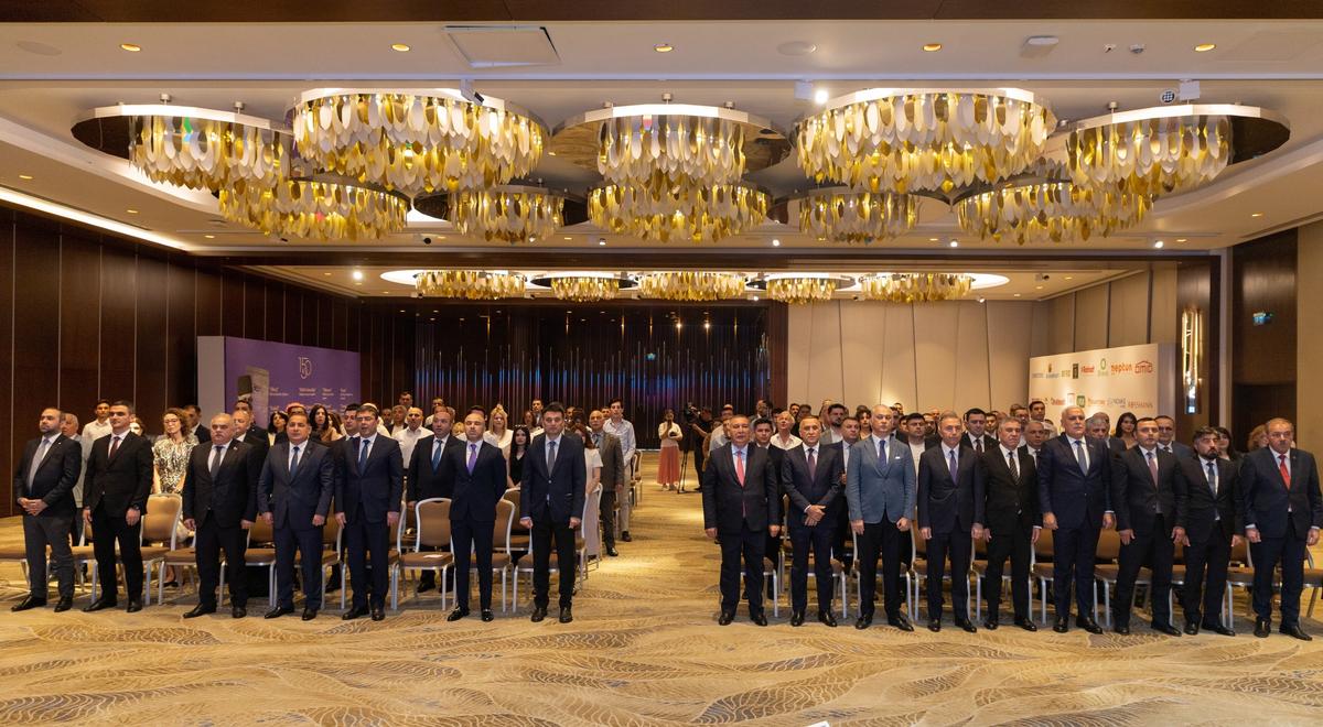 Jurnalistlər mükafatlandırılıb - FOTO