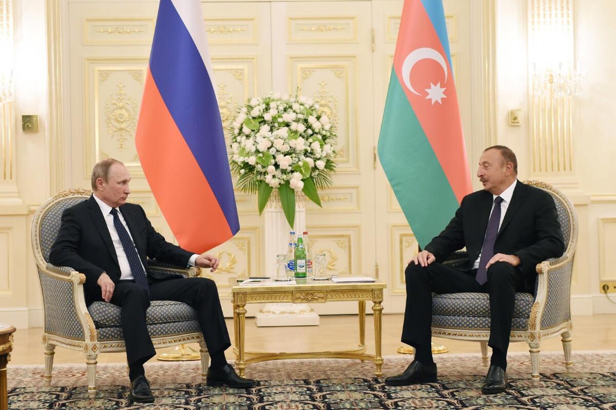 Prezident İlham Əliyev Vladimir Putini təbrik etdi