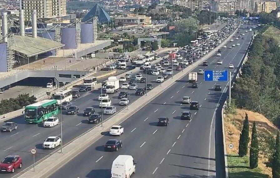 Bakının bu yollarında tıxac yarandı
