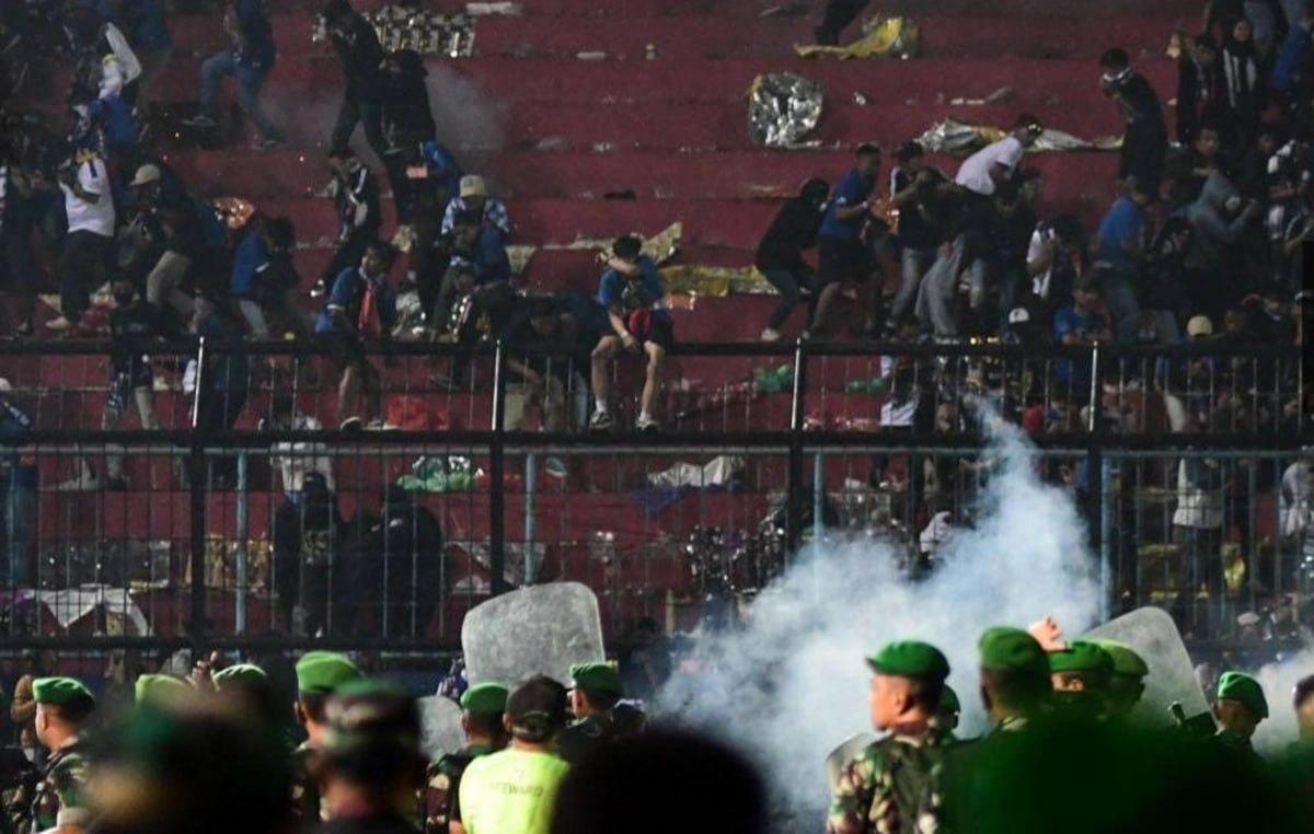 Futbol matçında faciə: 3 ölü, 80-dən çox yaralı var