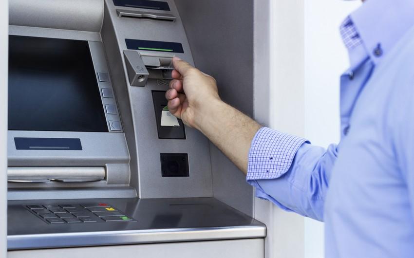 Paytaxtda orta aylıq maaş 1400 manata çatır
