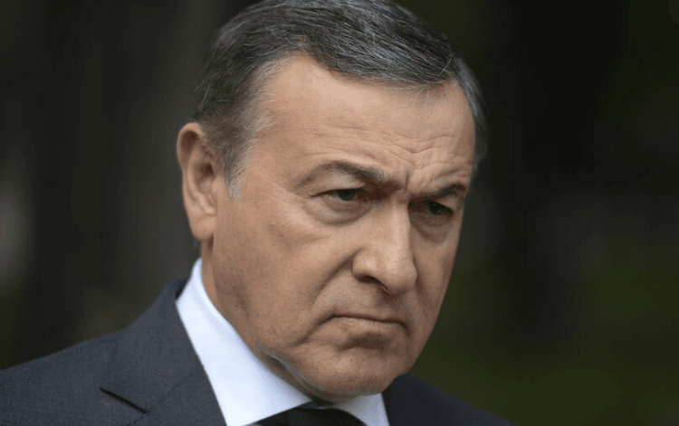 Bu dəfə Araz Ağalarovu hədəf aldılar- FOTO