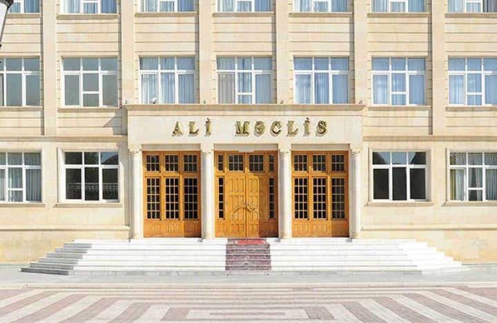 Ali Məclisin sədri ali vəzifəli şəxs sayılmayacaq