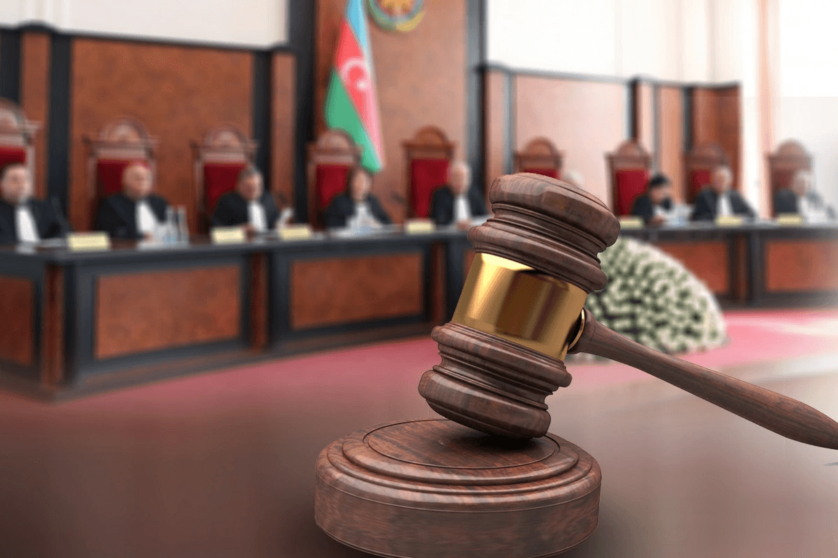 1 yaşlı qızını amansızlıqla öldürən ataya AĞIR CƏZA VERİLDİ