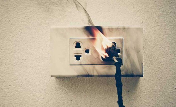 Yayda elektrik təhlükəsi - Ekspert xəbərdarlıq edir Yayda elektrik təhlükəsi - Ekspert xəbərdarlıq edir