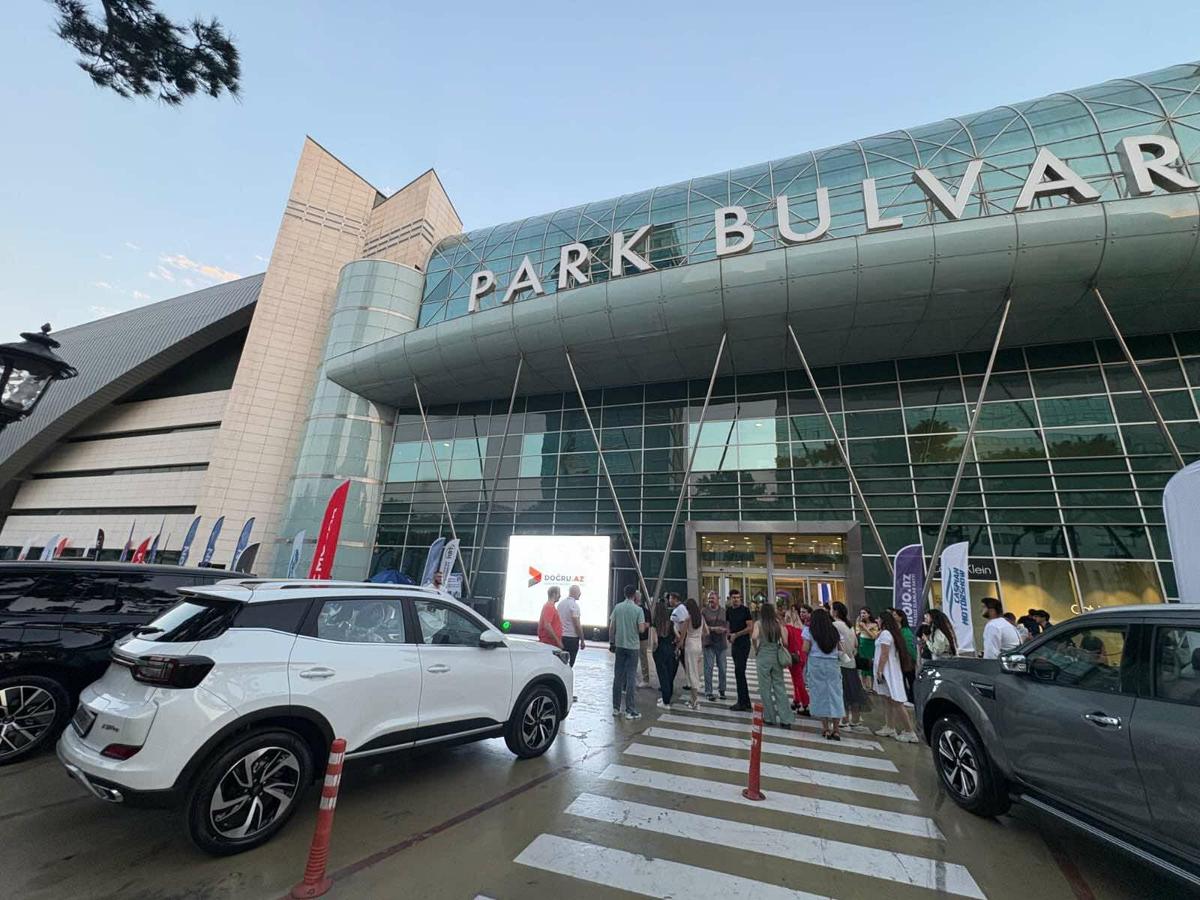 "Park Bulvar" media nümayəndələri ilə görüş keçirib - FOTO