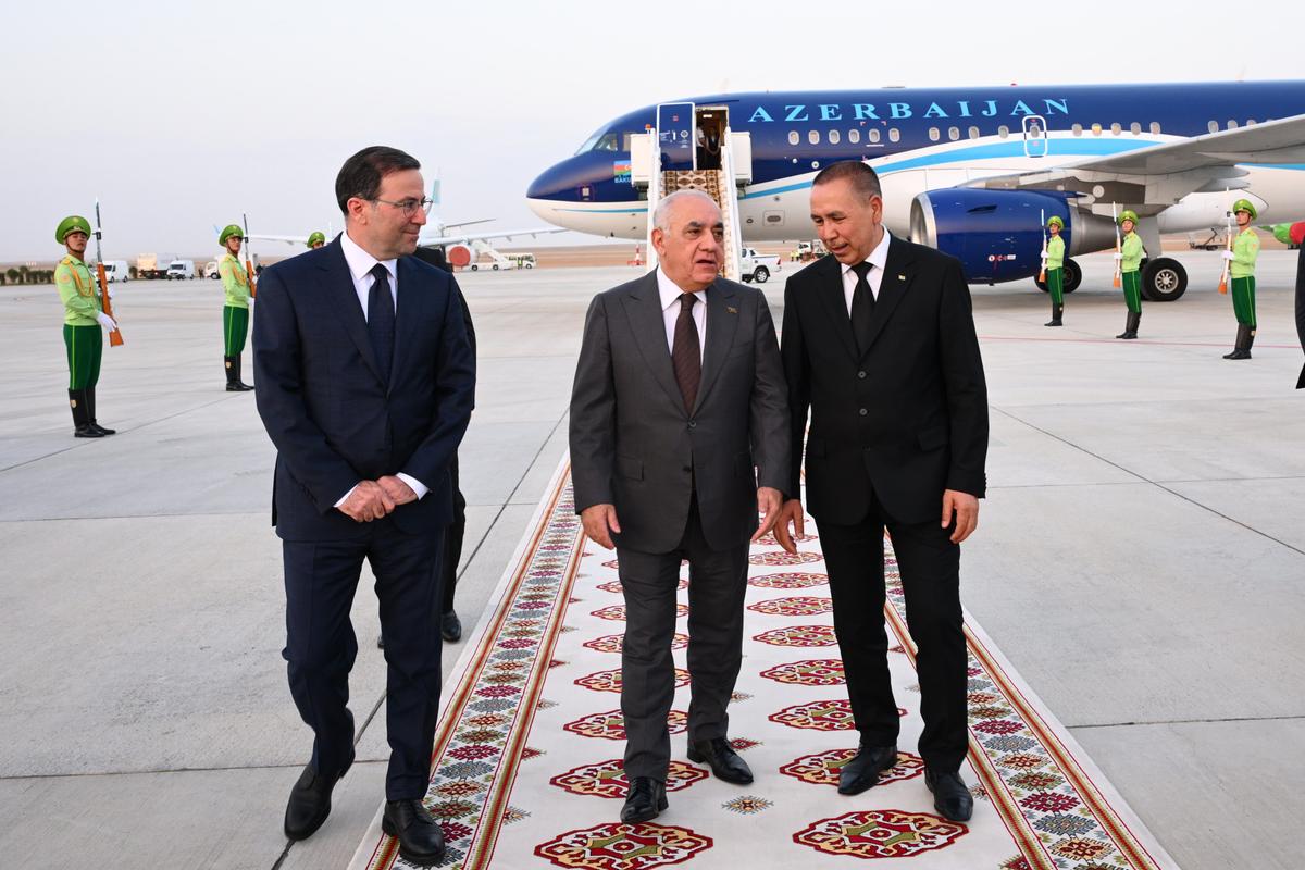 Baş nazir Türkmənistanda səfərdədir- FOTO
