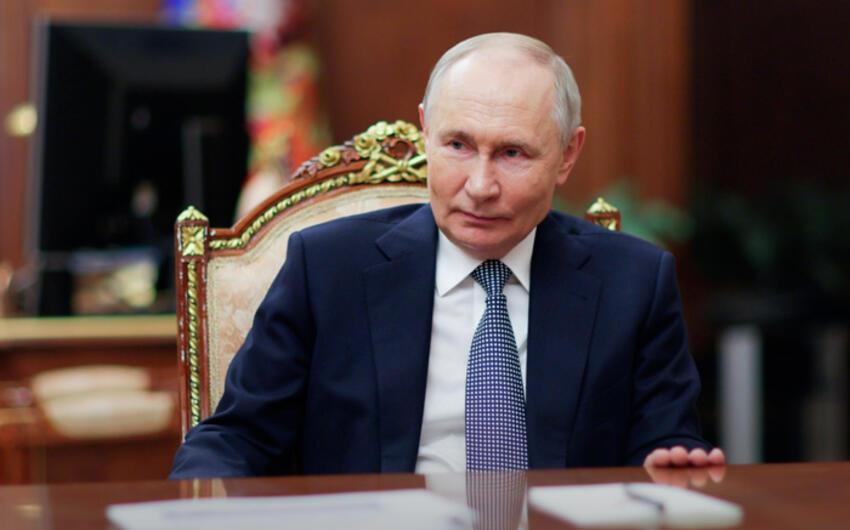 Zelenski ilə görüş mümkündür - Putin