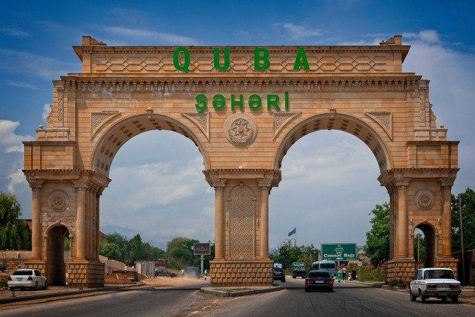 Qubada oğlan əmisini BIÇAQLADI
