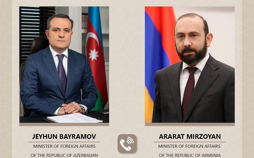 Ceyhun Bayramov Mirzoyanla Birgə Bəyannamənin icrasını müzakirə etdi