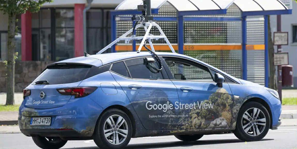 Öz həyətində çəkilmiş fotoya görə “Google”-u məhkəməyə verdi: 12500 dollar qazandı
