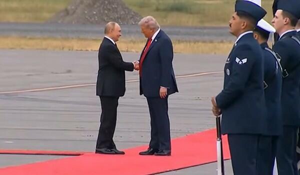 Putin o sual qarşısında özünü eşitməzliyə vurdu - VİDEO