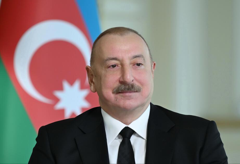 Prezident “Balland – Kəlbəcər balı, arı və arıçılıq məhsulları mağazası”nın açılışında iştirak edib