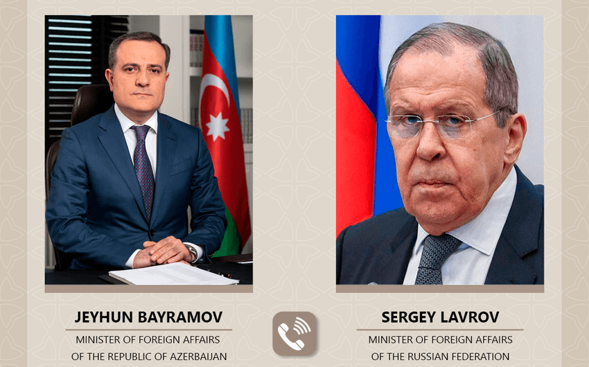Ceyhun Bayramov və Sergey Lavrov telefonla danışdı