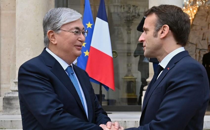 Tokayev və Makron Cənubi Qafqazdakı vəziyyəti müzakirə etdilər