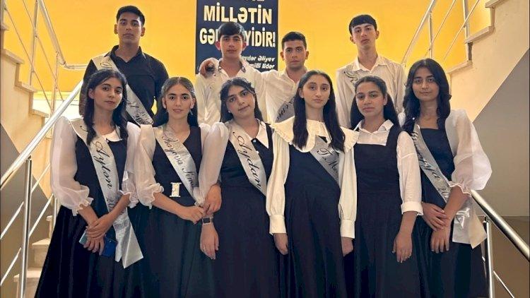 Bu məktəbin bütün məzunları tələbə oldular