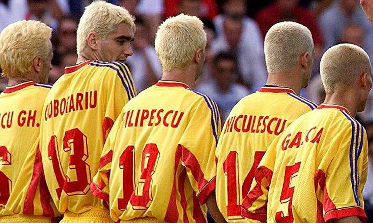 Rumıniya millisi bir gecədə necə tamamilə sarışın oldu? - FOTO