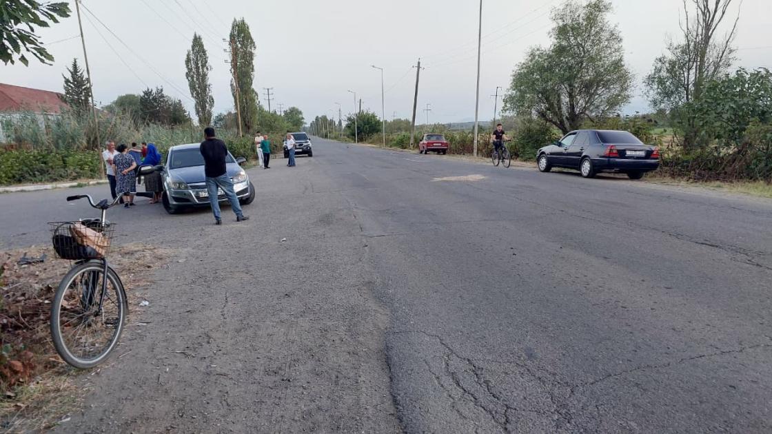 "Toyota" ilə velosipedçini vurub öldürdü