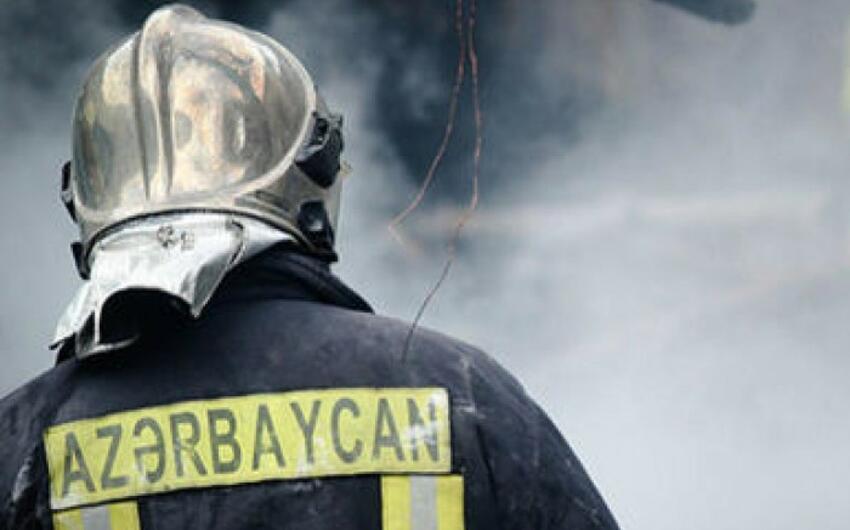 Mehdiabadda yaşayış binasında yanğın baş verib, sakinlər təxliyə edilib