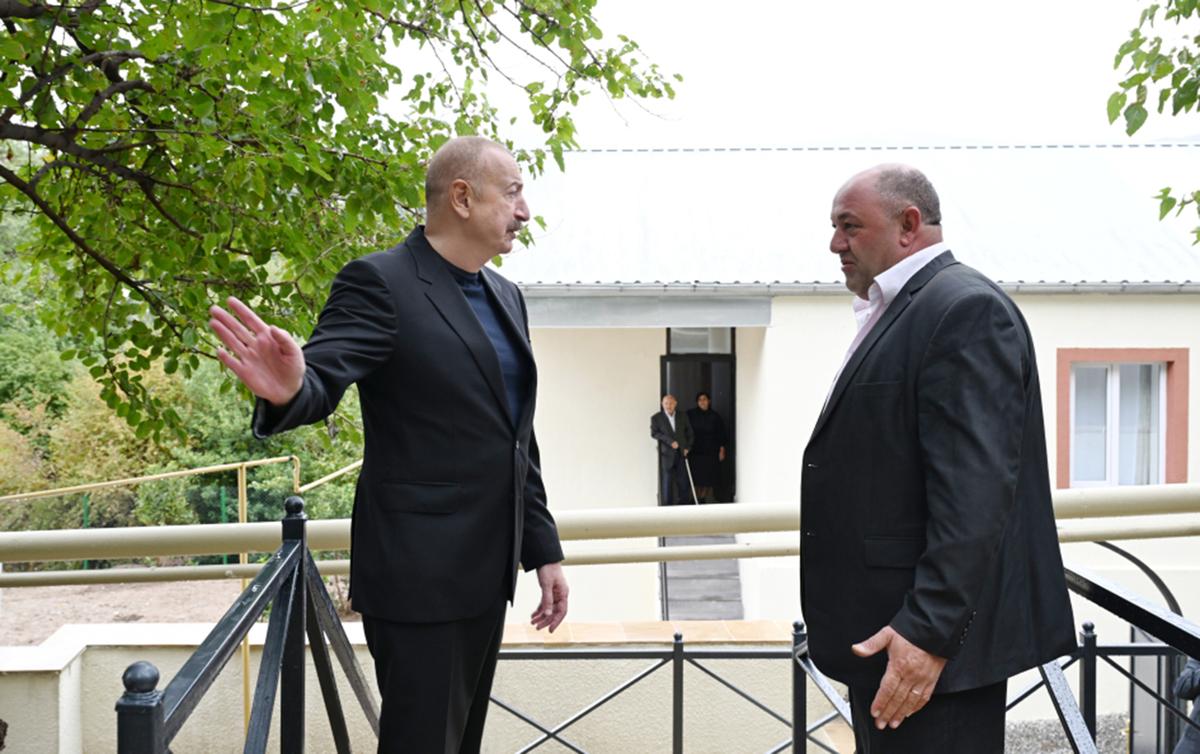 Prezident Qırmızı Bazara da getdi- FOTOLAR