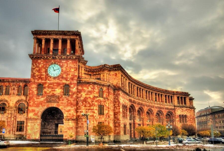 Ermənistanın təhlükəsizliyində yenilik - Ölkə “çoxluqdan asılılığa” keçid edir