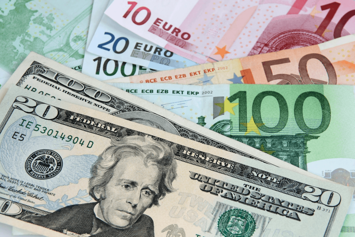 Mərkəzi Bank avronun məzənnəsindəki dəyişikliklərin səbəblərini açıqladı