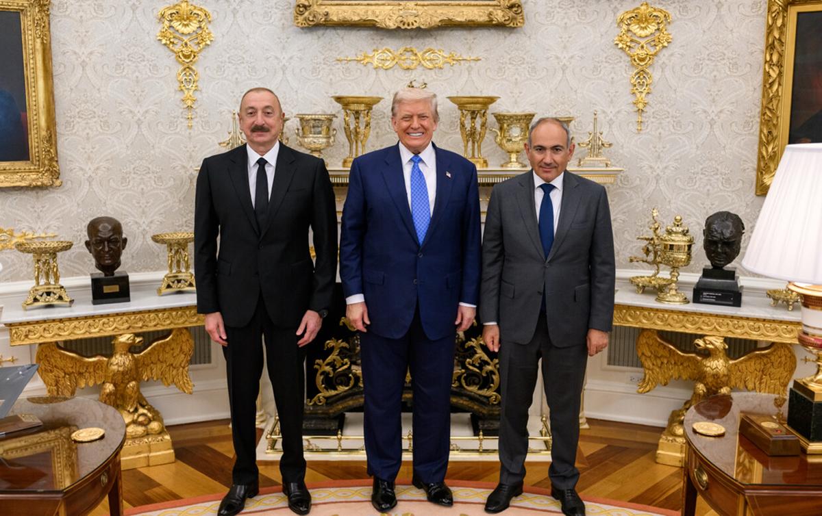 Trampdan Azərbaycanla bağlı növbəti paylaşım - FOTO