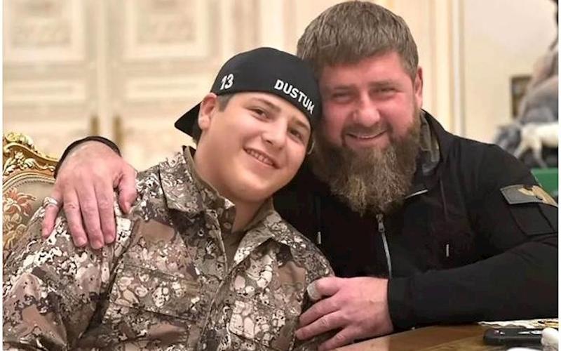 Kadırov 17 yaşlı oğluna yüksək vəzifə verdi